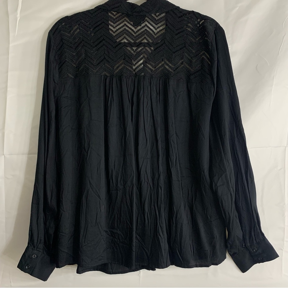 NWT Belldini Black Sheer Chevron Lace Flowy Blouse, size 2X - Picture 10 of 11